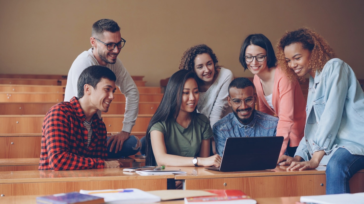 How To Choose The Right Software For Schools